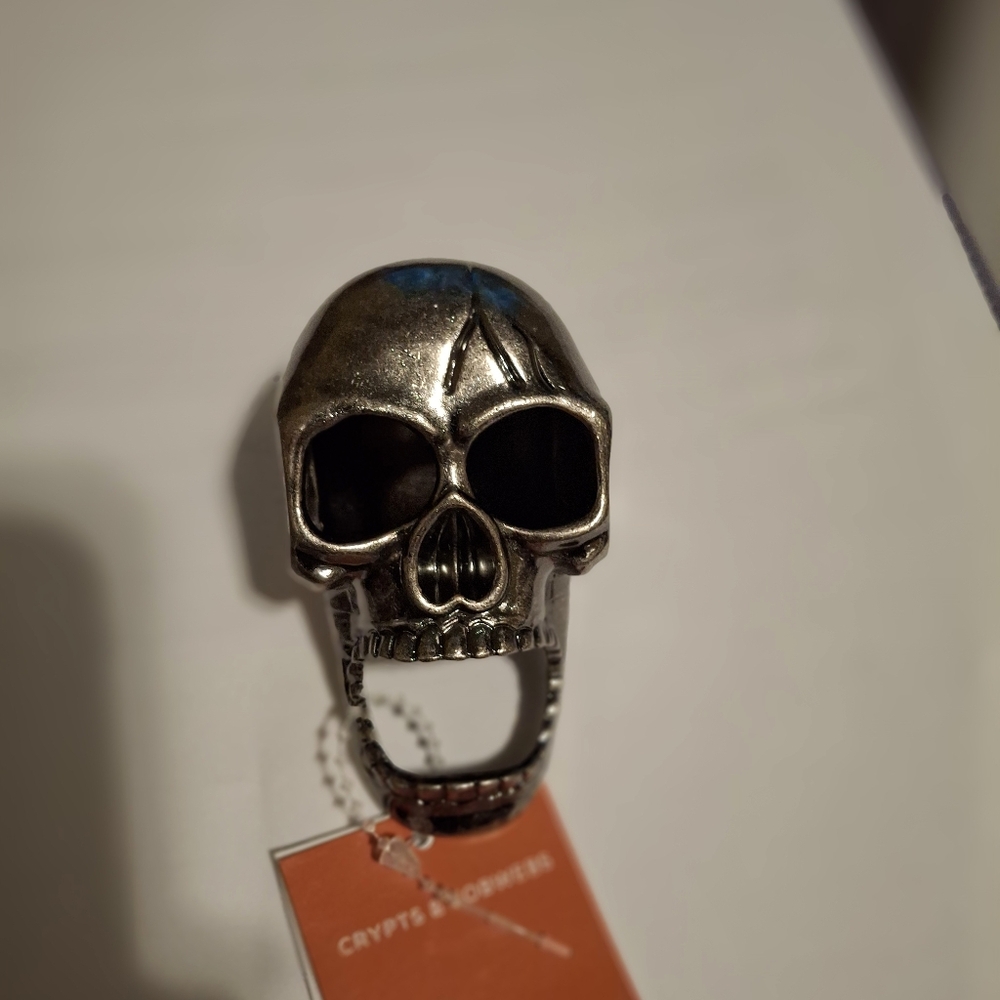 Skull Bottle Opener - Picture 2 of 2